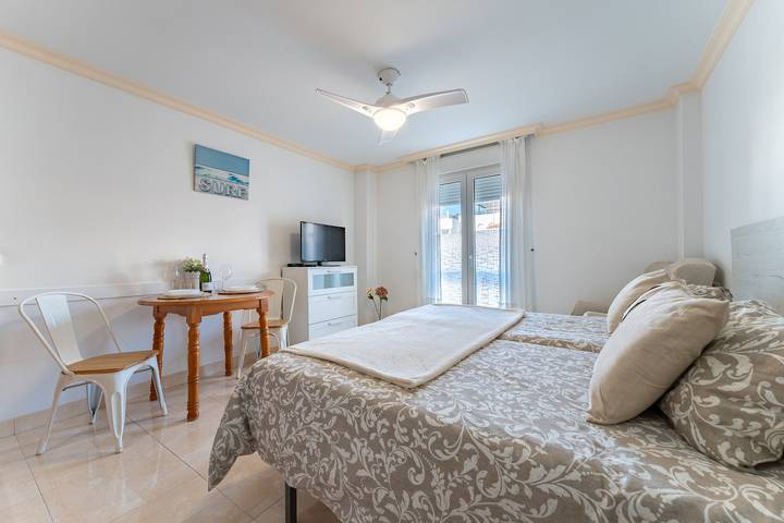 Entire apartment, MalagaSuite Levante 4 in La Carihuela, Torremolinos