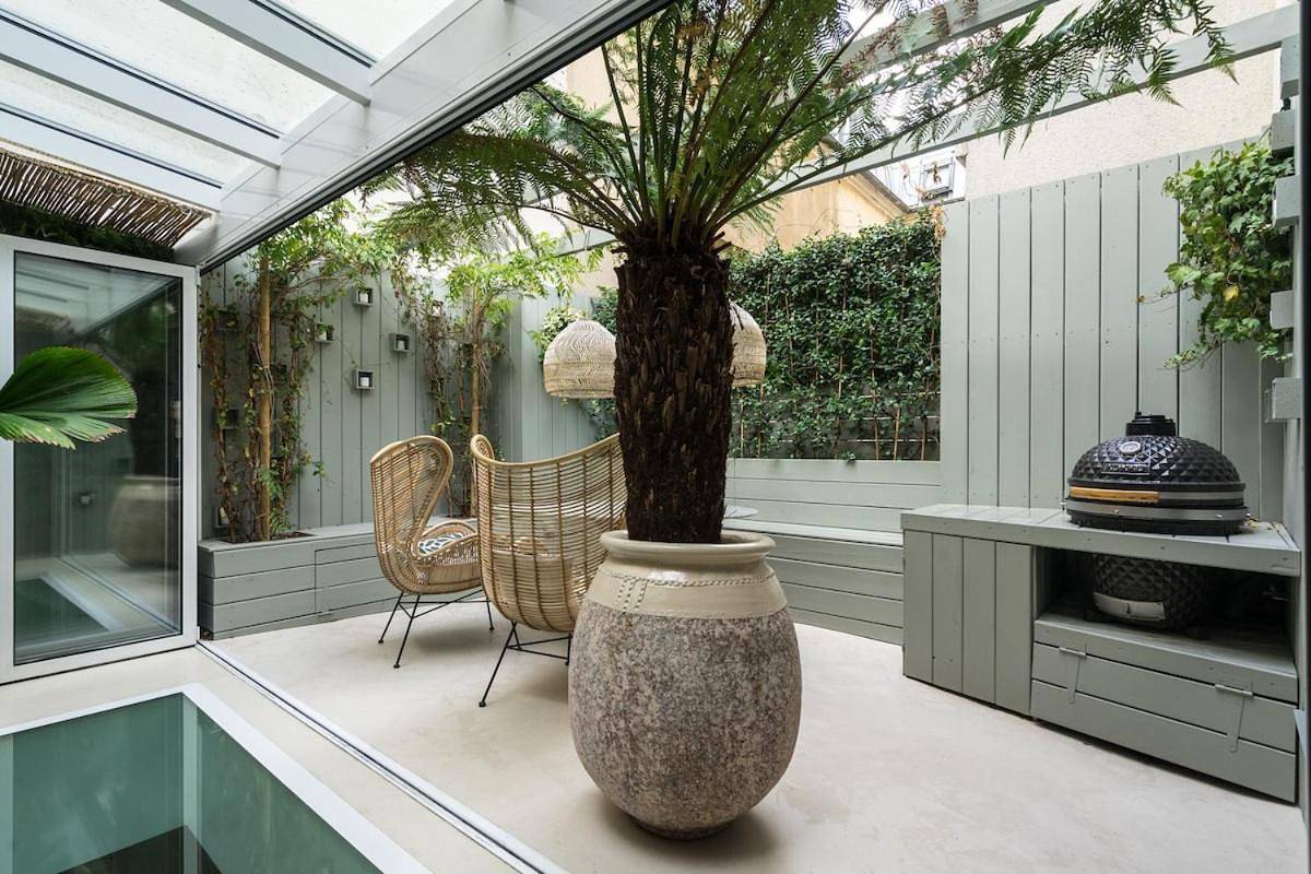 Three-Bedroom Villa in Paris, Ile de France