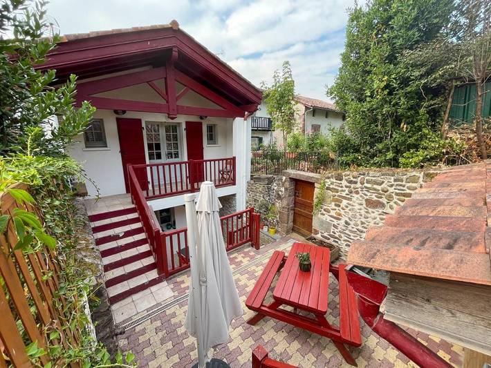 Chambre d’hôte pour 2 personnes, avec Terrasse ainsi que Jardin et Vue
