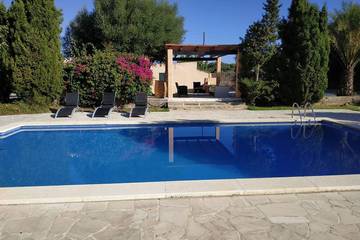 Finca mit Hund für 7 Personen, mit Balkon und Garten in Artà