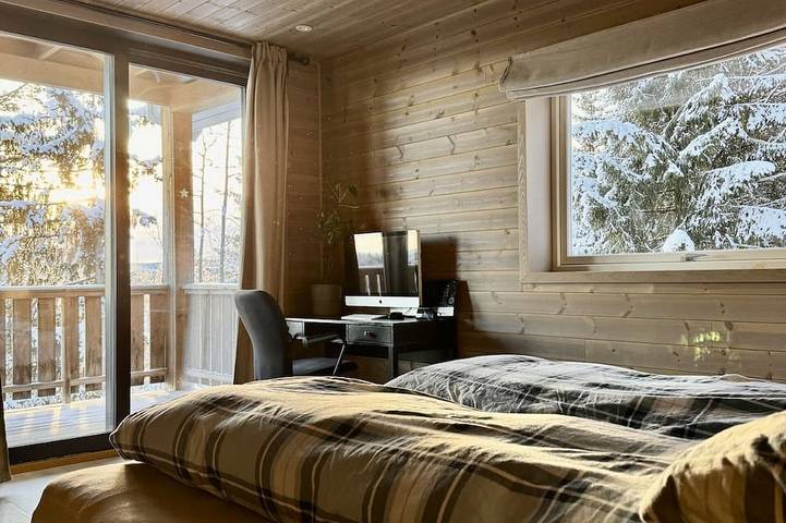 Exclusive holiday home with jacuzzi and pool table in Nordre Land