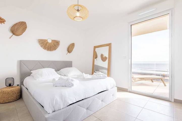 Gîte pour 4 personnes, avec piscine ainsi que jacuzzi et balcon dans Casino de Valras Plage - 4
