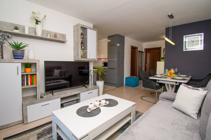 Ferienwohnung für 5 Personen, mit Balkon in Pula