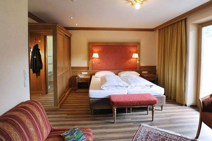 Chalet für 2 Personen, mit Balkon und Sauna sowie Garten und Pool am Achensee