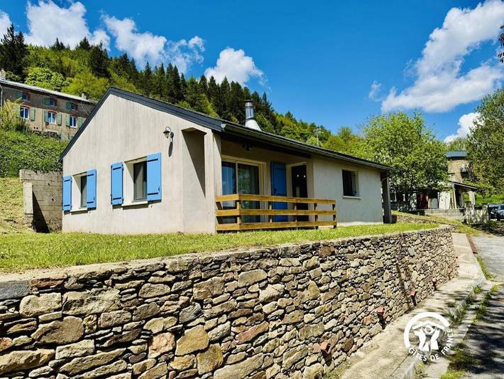 Location de vacances pour 4 personnes, avec Terrasse et Jardin dans Pic de Nore