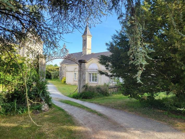 Location de vacances pour 10 personnes, avec jardin ainsi que vue et terrasse à Moncé-en-Belin - 2
