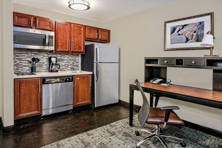 Ganzes Studio, Studio für 4 Personen mit Pool in Lubbock, Lubbock County