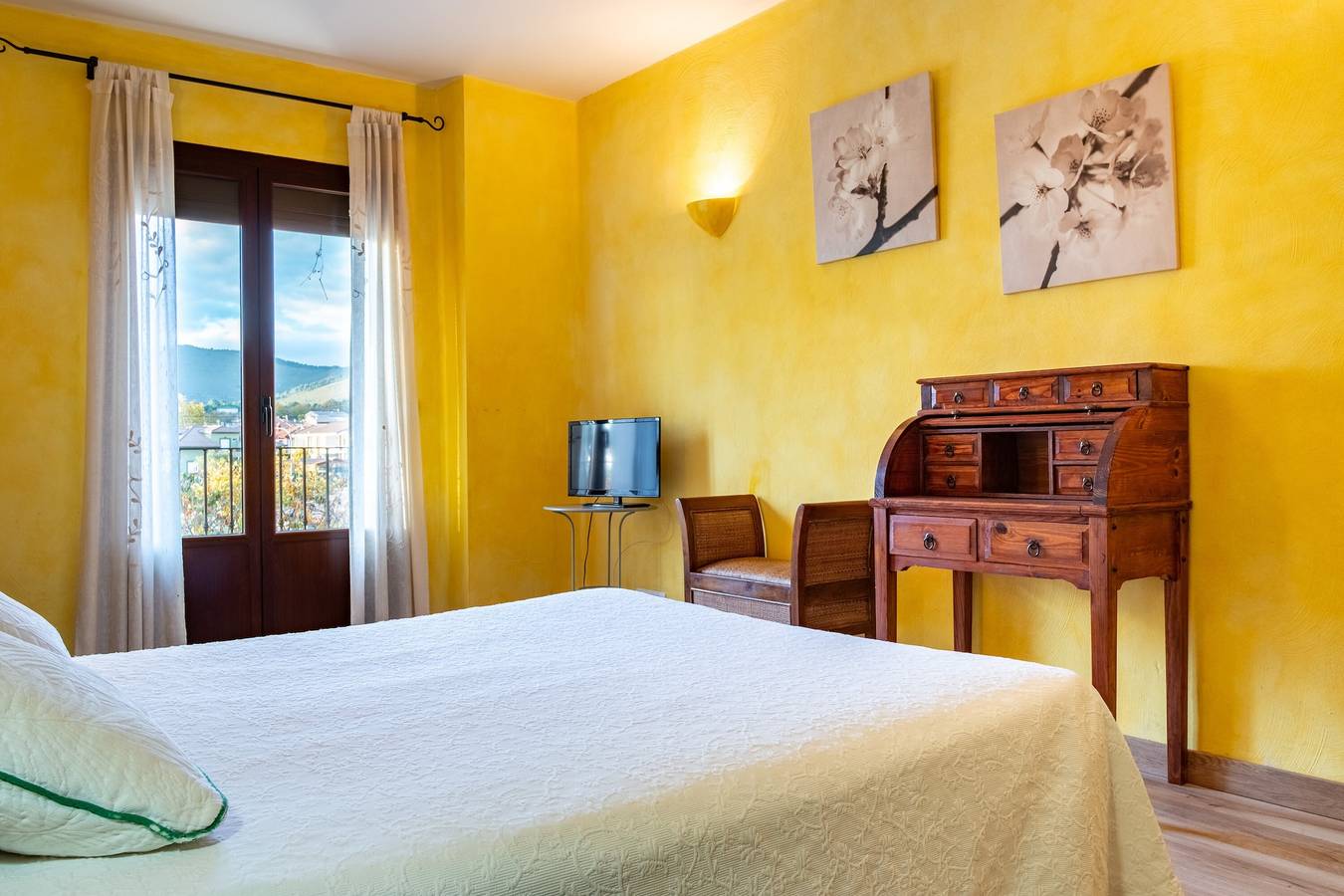 Sierra Quilama Room Castil de Cabras in San Miguel de Valero, Salamanca Province