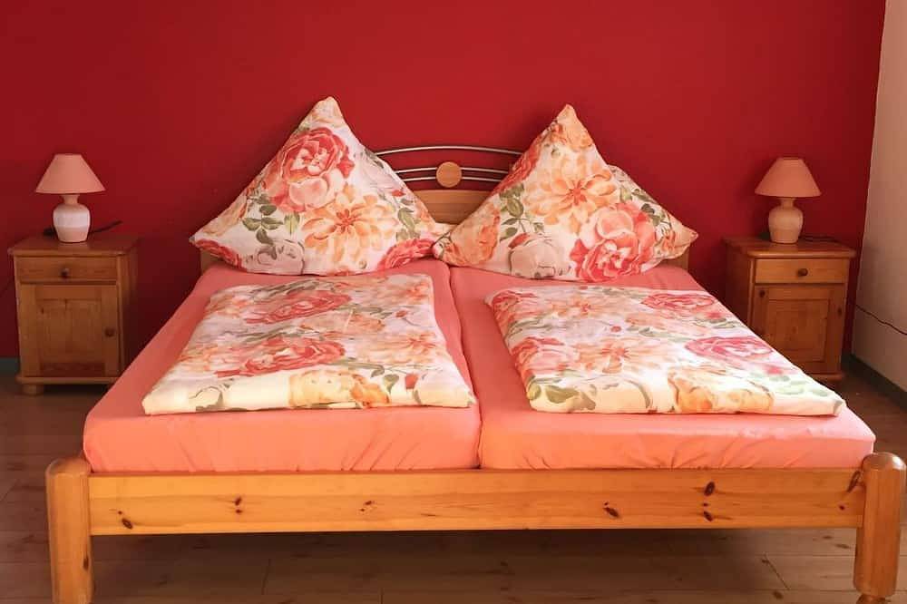 Ganze Wohnung, Gemüliche Ferienwohnung Schmandin in Laacher See, Wassenach