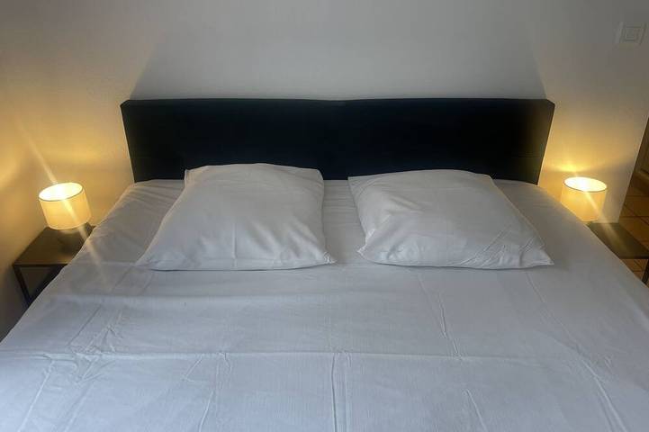Apartamento entero, Le Paul Bert-Apartamento-Apartamento-Baño privado con ducha-Vista a la Ciudad in Auxerre, Auxerre region