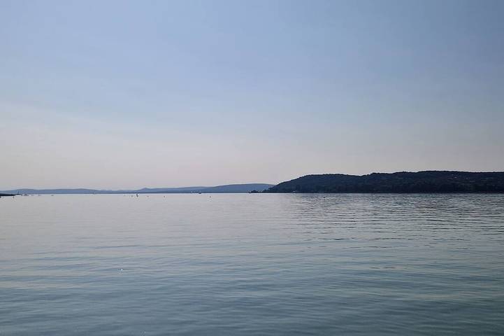 Maison de vacances pour 6 personnes, avec balcon et jardin dans Lac Balaton