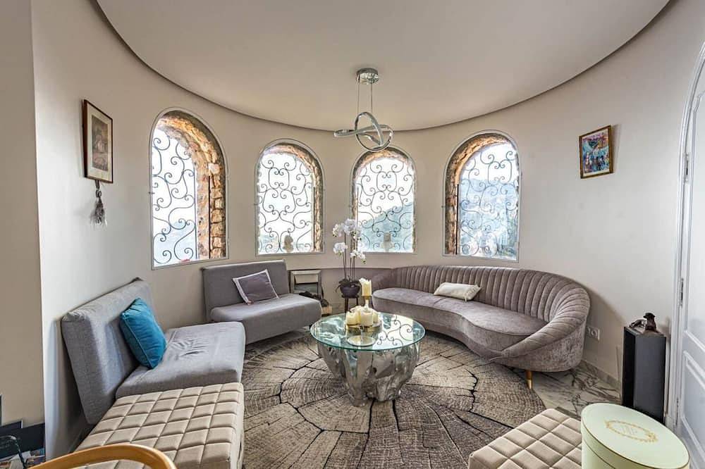 Monaco|Castle Villa: Pool & Skyview in La Turbie, Nice region