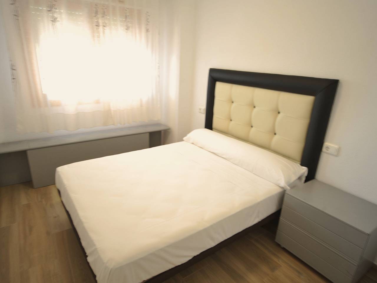 Entire apartment, Spacious apartment in Benicàssim with parking in Benicassim, Costa del Azahar