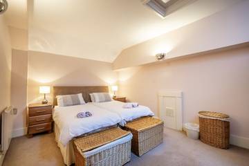 Glamping for 5 People in York, Yorkshire, Photo 2