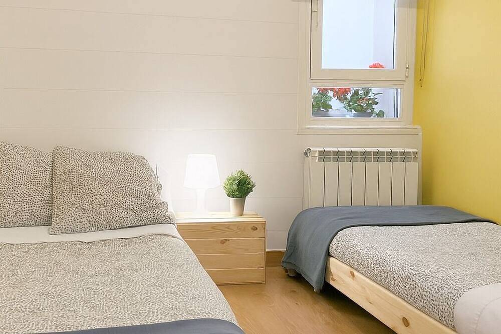 Entire apartment, Once upon a time - Cozy and familiar house next to the Cathedral Burgos in Burgos, Burgos Province