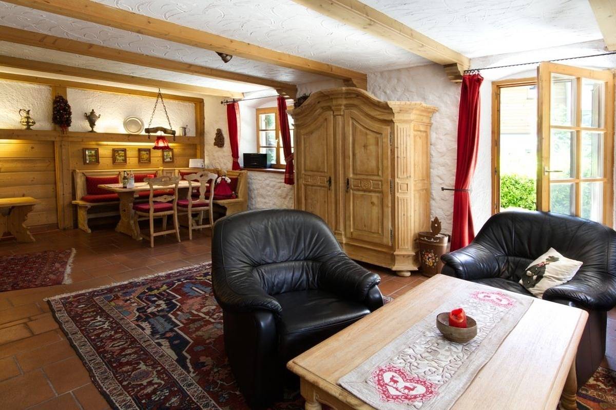 Hölzlhaus -563- in Mittenwald, Bayerische Alpen