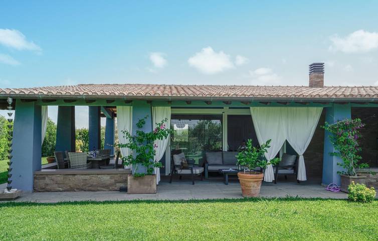 Appartement confortable avec piscine, Wi-Fi et parking près de Pescia Romana in Montalto di Castro, Province de Viterbo