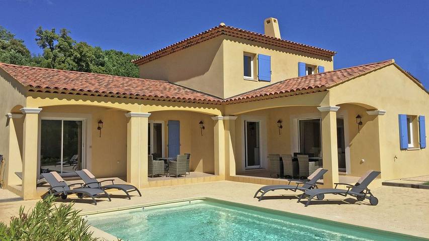 Location de vacances pour 7 personnes, avec piscine et jardin à Le Plan-de-la-Tour - 2