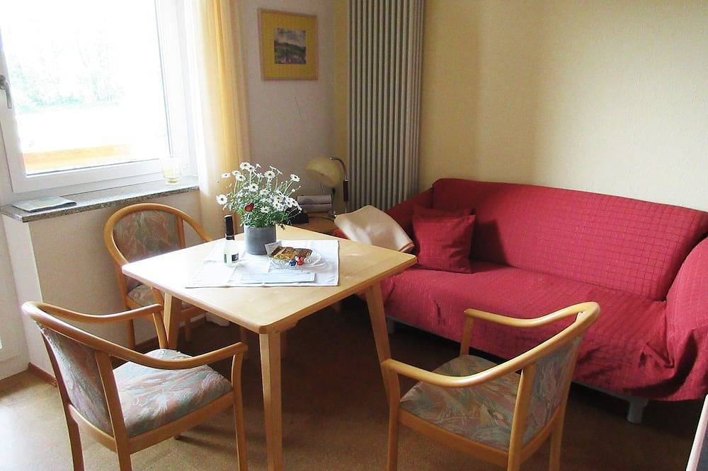 Ganze Wohnung, Ferienwohnung mit Balkon, 35 qm in Tachinger See, Taching am See