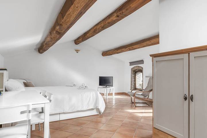 Medieval House built in 1200 in the centre! Free private parking in Viterbo, Viterbo Provinz