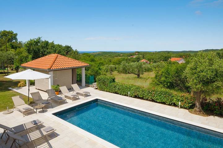 Villa für 11 Personen, mit Pool und Sauna sowie Garten in Rovinj - 2
