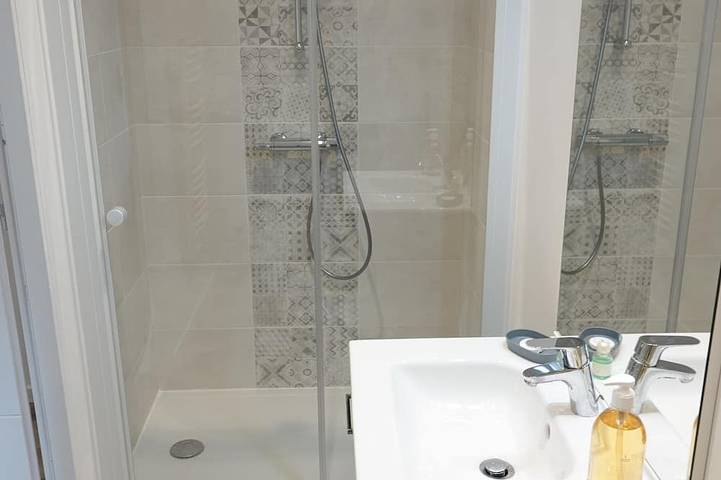 Gîte pour 3 personnes, avec jardin ainsi que jacuzzi et terrasse à Lorris - 4