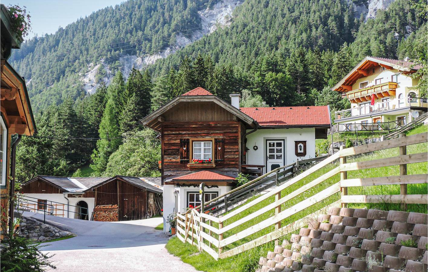 Gemütliche Ferienwohnung mit Terrasse in der Nähe von Skiliften und Fluss in Pichl-Preunegg, Schladming-Dachstein