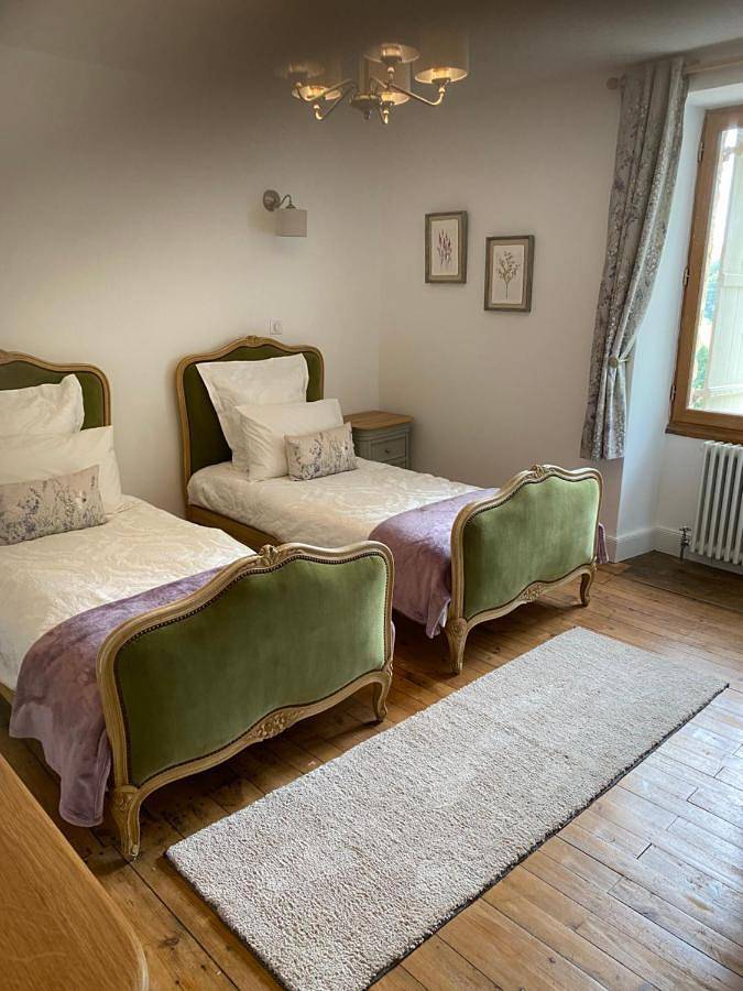 Location de vacances pour 2 personnes, avec jardin et terrasse ainsi que piscine et vue à Saint-André-d'Allas - 4