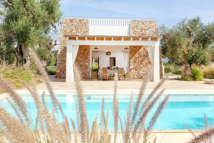 Gehobene Natursteinvilla mit 2 Pools und Meerblick in Castrignano del Capo, Golf von Tarent