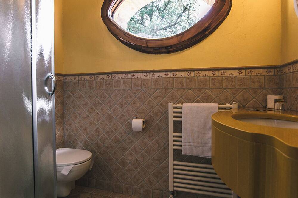 Apartment between Pisa and Florence in Farmhouse with Swimming Pool in Capannoli, Pisa Provinz