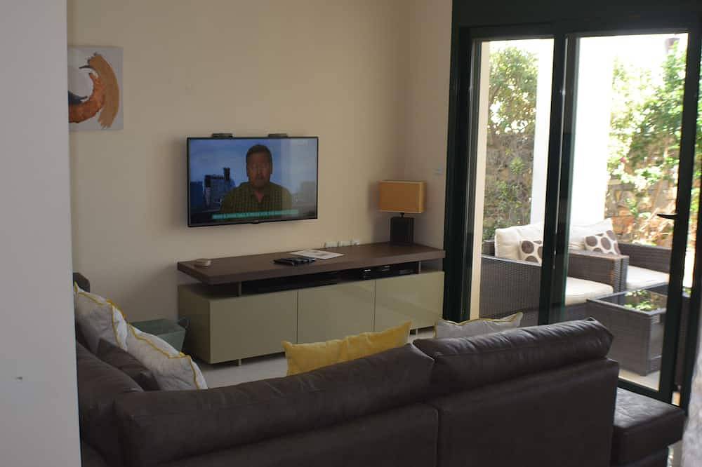 Beautiful Modern Cretan Villa overlooking the Mirabello Bay in Elounda, Lasithi