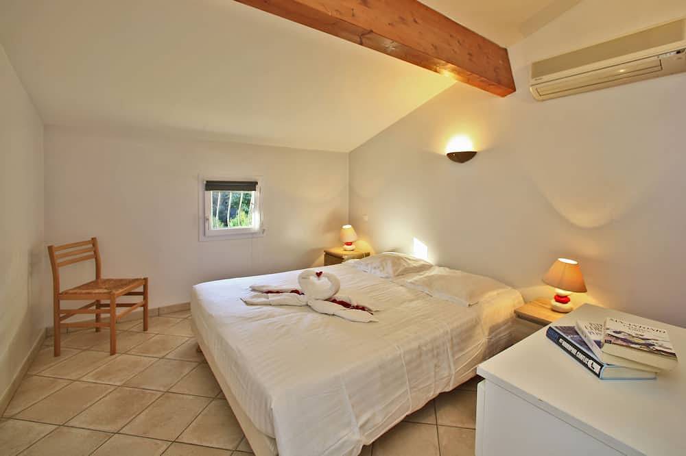 Petite maison à 50 métres des thermes de vals les bains in Vals-les-Bains, Parc naturel régional des Monts d'Ardèche
