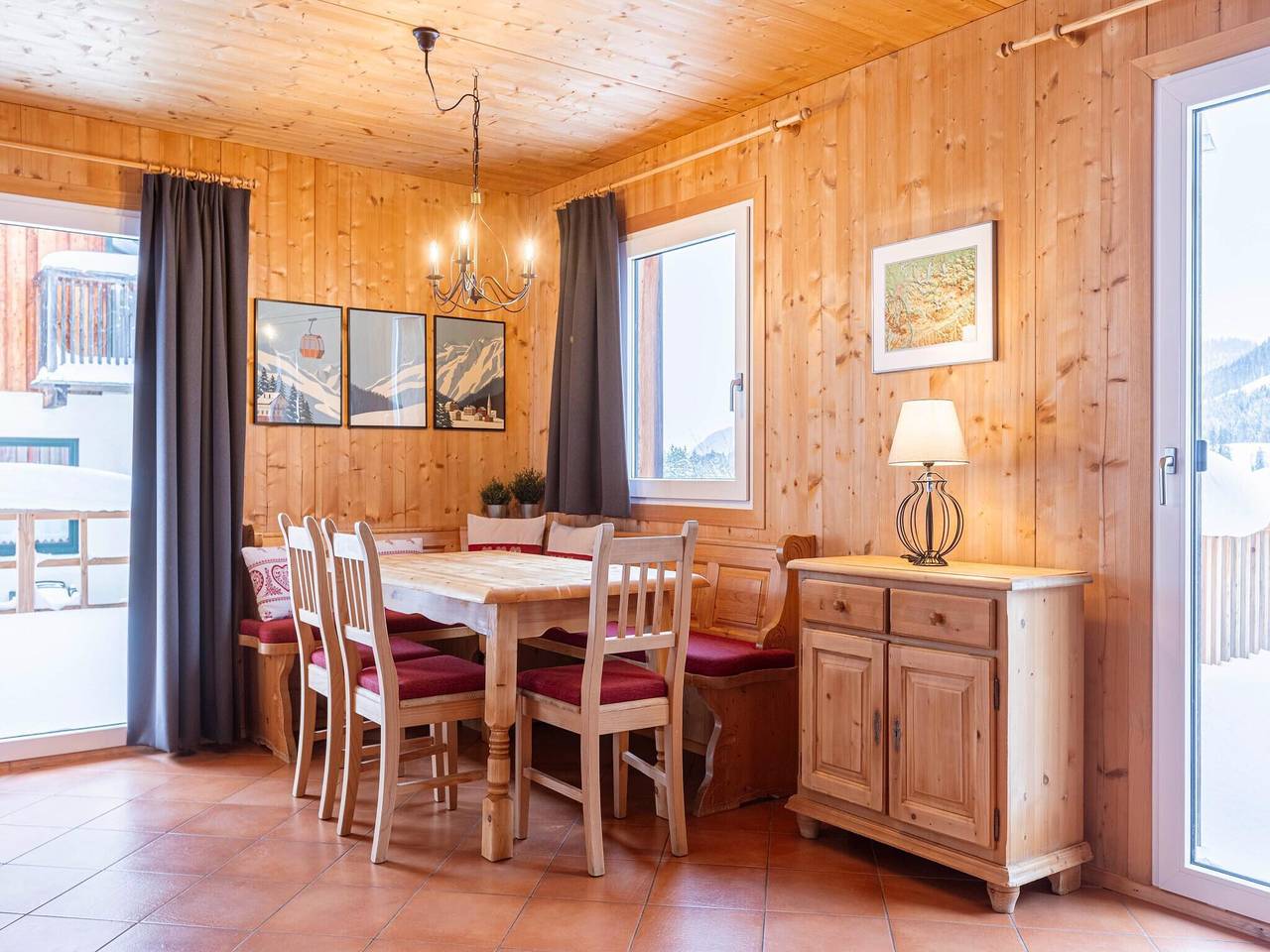 Chalet in Dachstein West mit Gemeinschaftspool in Annaberg-Lungötz, Tennengau
