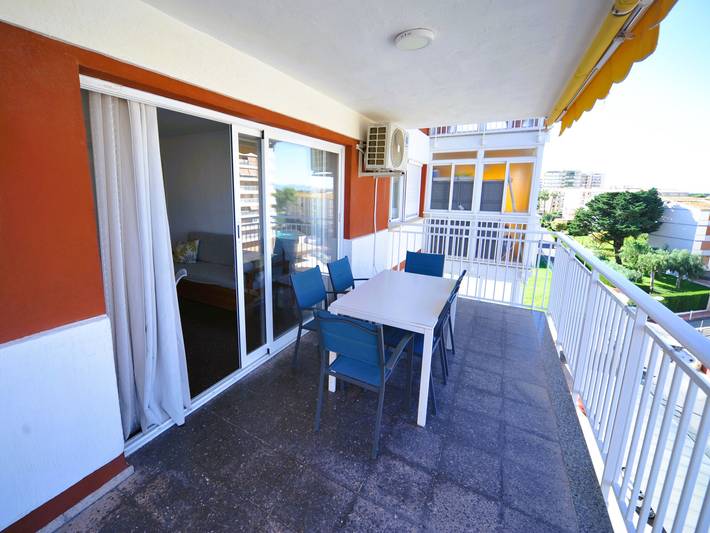 Apartamento entero, Apartamento en primera línea de playa para 6 pers. en Benicàssim in Benicasim, Costa del Azahar