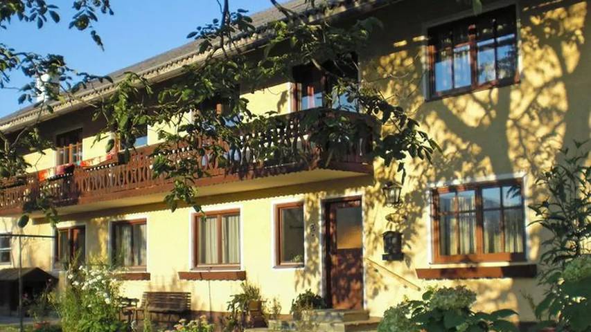 Ferienwohnung für 3 Personen, mit Garten am Attersee - 3