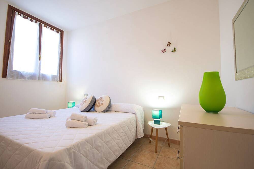 Appartamento intero, Girasole - Due Camere da Letto Appartamento, Ospiti Massimo 4 in La Caletta, Siniscola