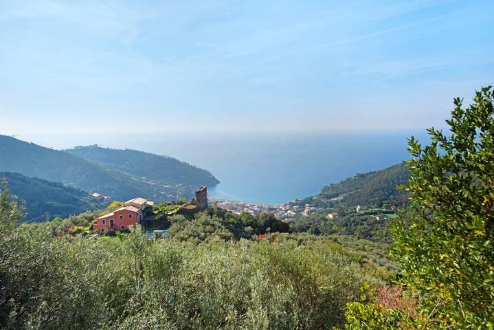 Pet-friendly Casa Vacanze 'San Giorgio' con Vista Mare e Terrazza in San Giorgio (Bonassola), Bonassola