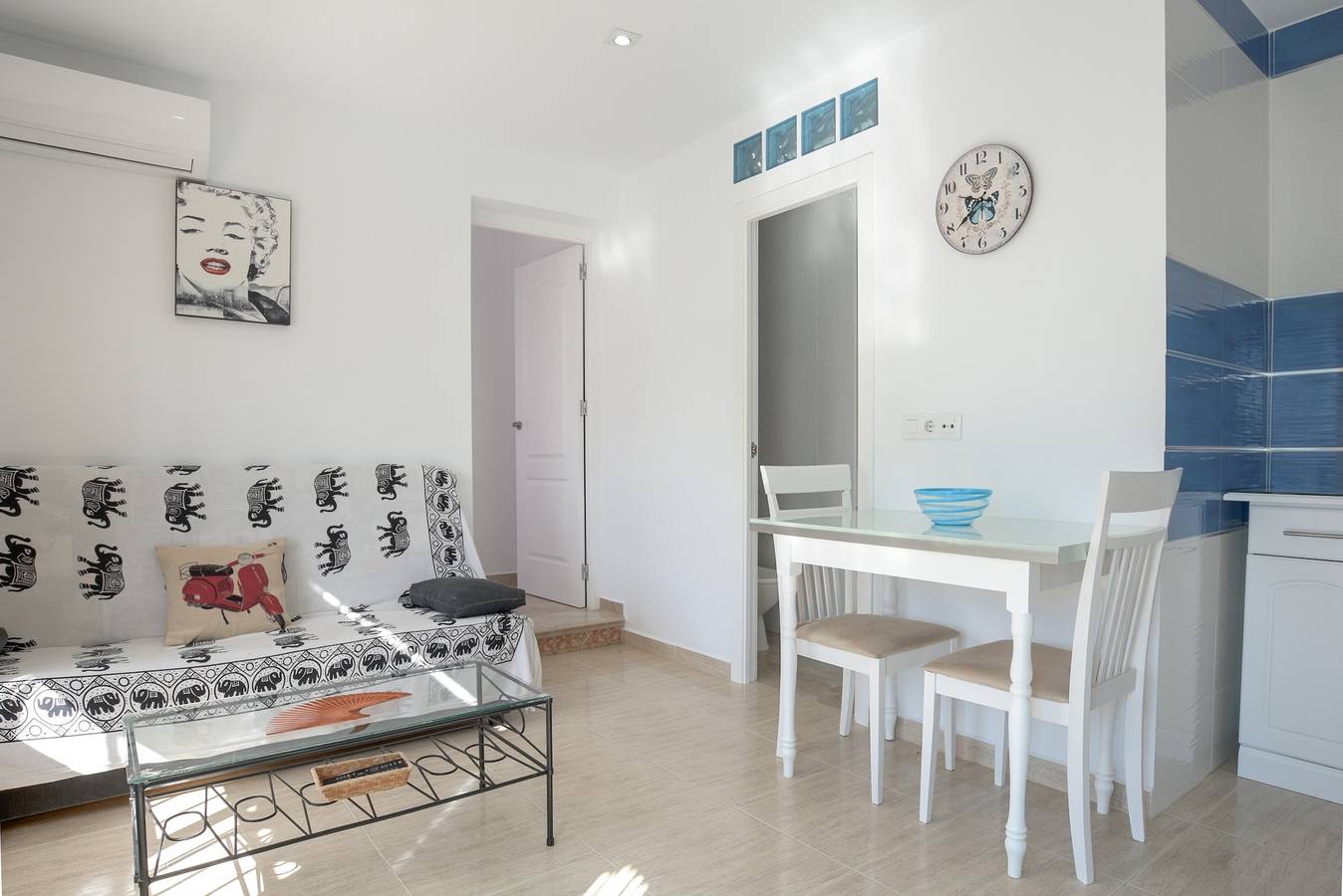 Apartamento entero, Aire acondicionado Apartamento "Juan 1" Cerca de la playa, con balcón y Wi-Fi in Conil De La Frontera, Costa De La Luz