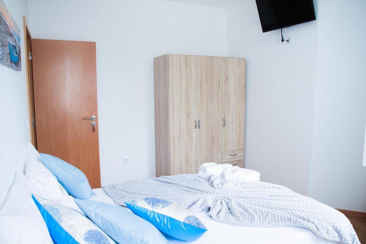 Double Room with Private External Bathroom in Aveiro, Distrito de Aveiro