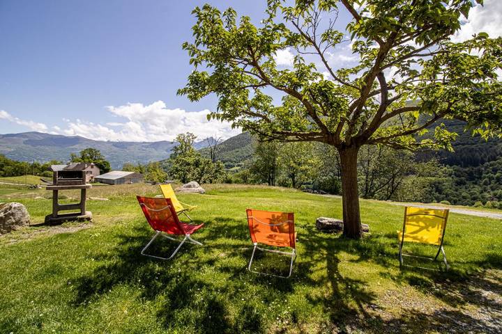 Gîte pour 6 personnes, avec terrasse et jardin à Arras-en-Lavedan - 2