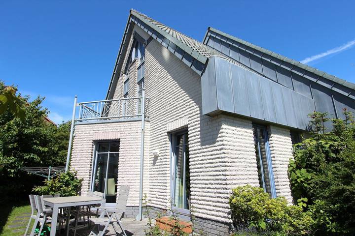Ferienhaus für 6 Personen, mit Balkon und Terrasse sowie Garten und Sauna auf Langeoog