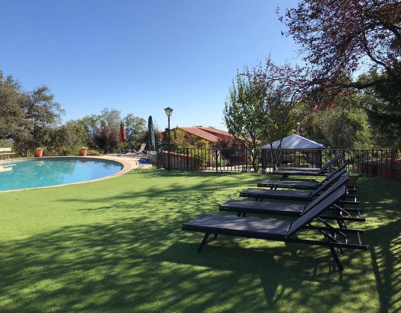 La Casa Roja de El Escorial in Zarzalejo, Provincia de Madrid