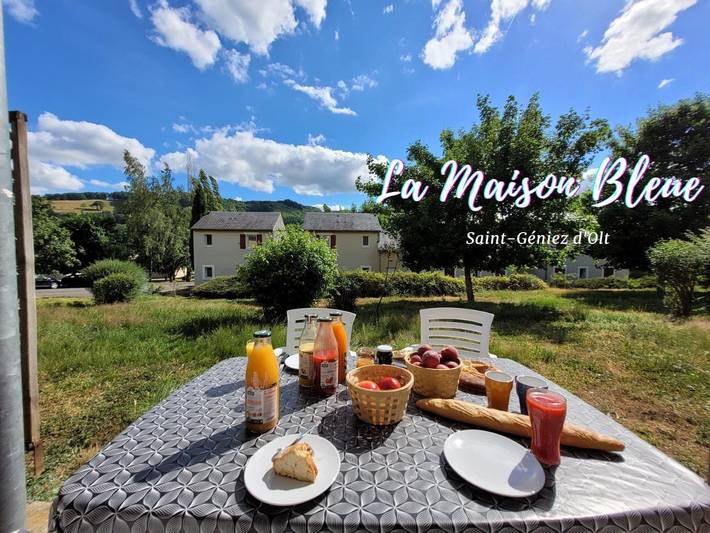 Appartement de vacances pour 6 personnes, avec piscine ainsi que jardin et vue, animaux acceptés