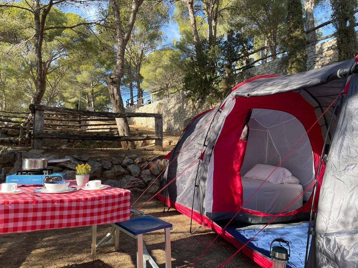 Càmping Castell Montgrí **** in L'Estartit, Costa Brava