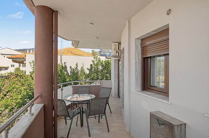 Apartamento entero, Apartamento '2' con vistas a la montaña, jardín compartido y Wi-Fi in Limenaria, Tasos