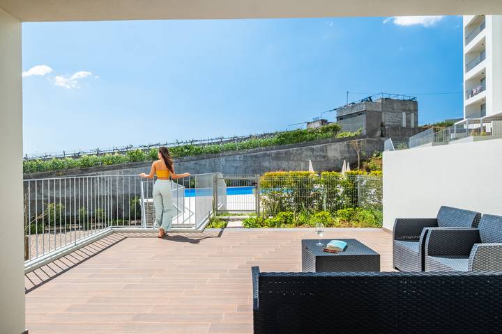 Ferienwohnung für 2 Personen, mit Pool und Balkon - 1