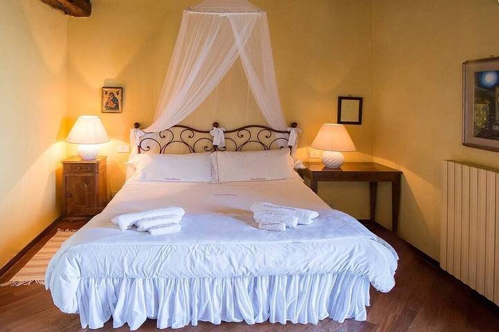 Gîte pour 4 personnes, avec terrasse dans Massino Visconti - 2