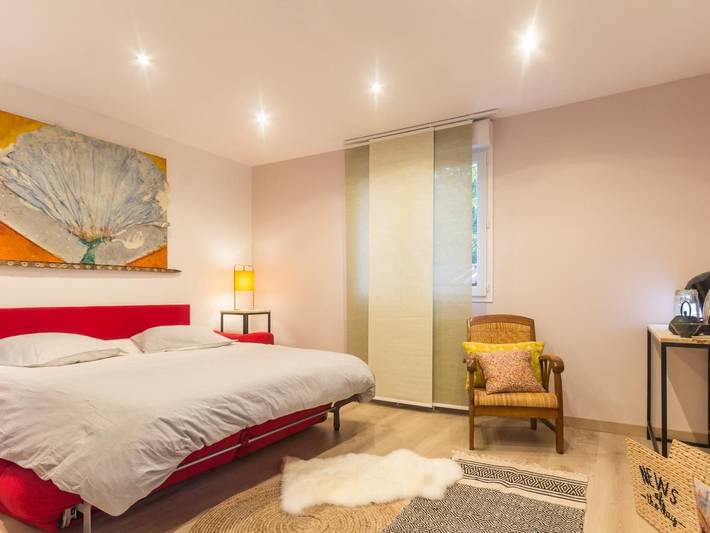 Geräumiges Zimmer mit privatem Pool und Wlan, nahe Bourdon-See in Saint-Amand-en-Puisaye, Nièvre