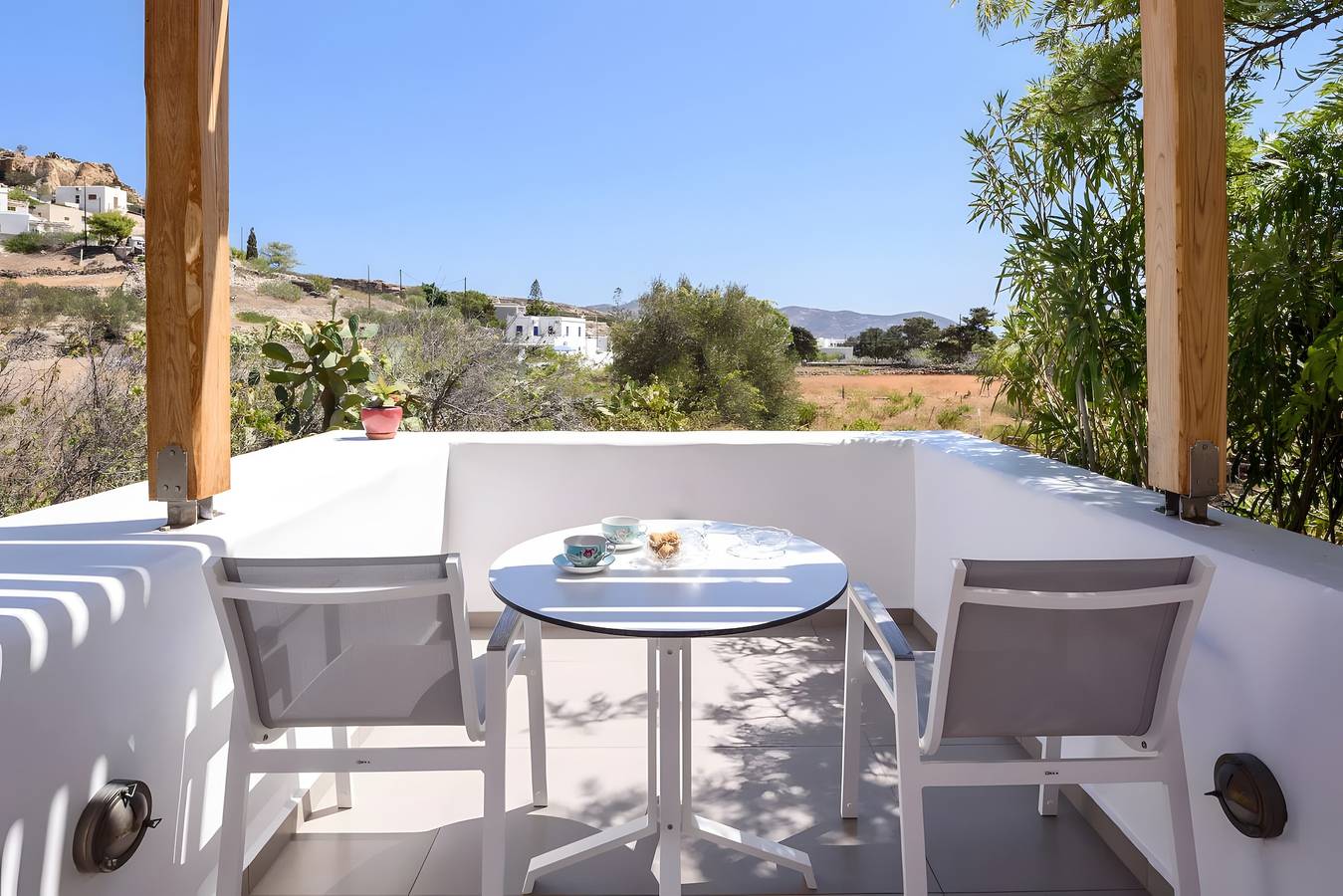 Apartamento 'Echinousa Kimolos katoikia no6' con vistas a la montaña, Wi-Fi y aire acondicionado in Milo
