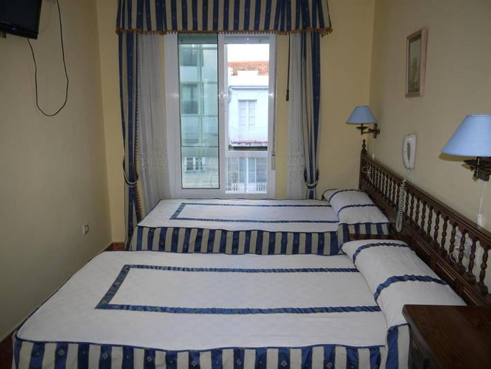 Casa de huéspuedes para 3 personas, con terraza además de jardín y vistas en Vigo